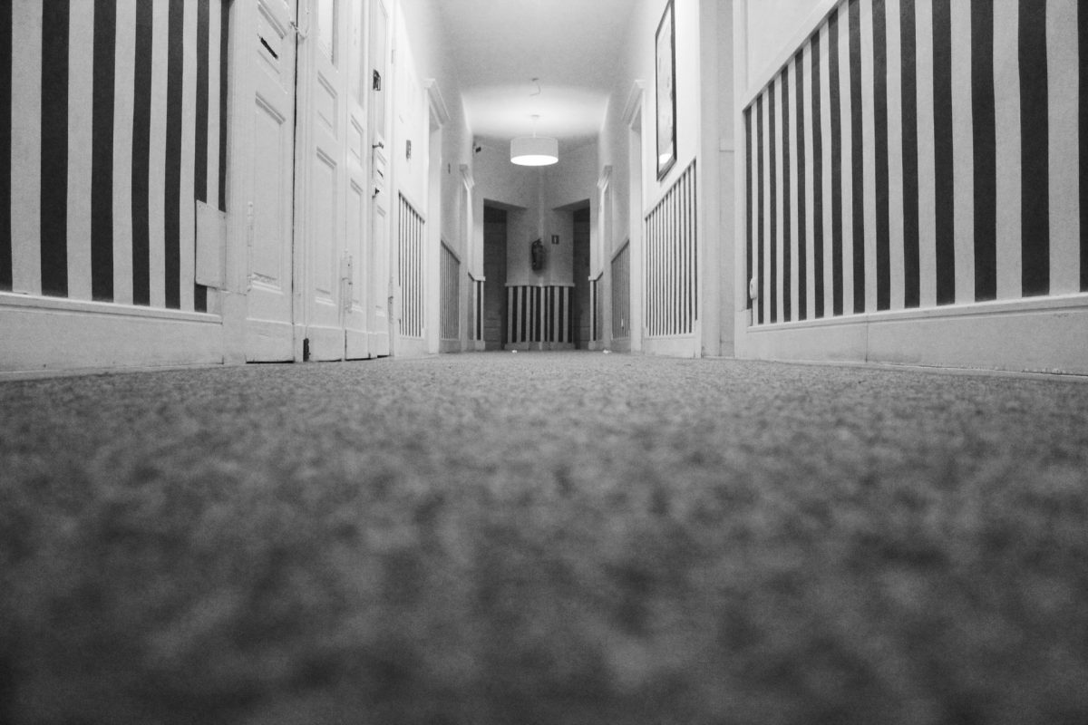 HDB-Corridor-feature-Pawel-L-pexels