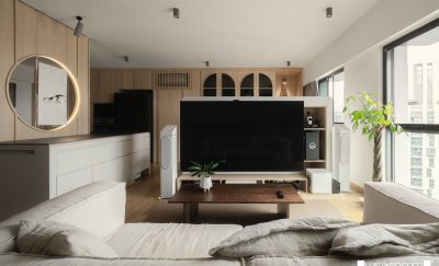 gallery item