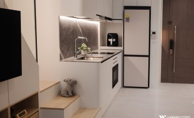 gallery item